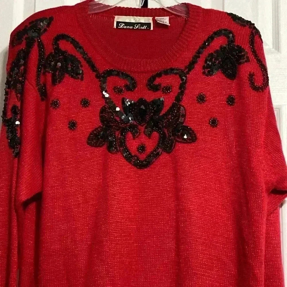 Dana Scott vintage 80’s embellished red & black sequin knit sweater size MEDIUM - Picture 3 of 12